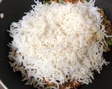 A picture of step 4 of Leftover Mutton Keema Fried Rice.