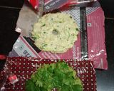 A picture of step 3 of Akki tricolour roti.