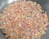 Foto langkah ke 3 dari resep Bawang Merah Goreng Awet Kriuk.
