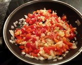 Foto del paso 7 de la receta: Calabacines con atún y pimiento rojo
