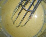 A picture of step 2 of Lauki ke pakode (Crispy bottle gourd fritters).
