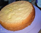A picture of step 4 of Pineapple Cake.