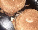 Foto del paso 6 de la receta: Hamburguesas 1.1 🍔🥓