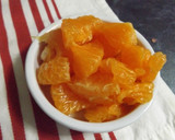 Foto del paso 2 de la receta: Postre de mandarinas con muñecos de jengibre