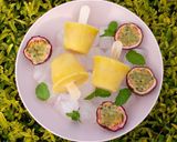A picture of step 4 of Passion fruit lollies#theme challenge.