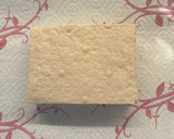 Foto del paso 1 de la receta: Wrap de tofu, cebolla caramelizada y champiñones al horno con guacamole y salsa verde