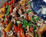 Foto langkah ke 4 dari resep Nasi uduk bakar cumi asin.