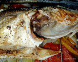 Foto del paso 6 de la receta: Lubina al horno con guarnición🐟🐟🐟🍅🍅🥔🥔🧅🧅