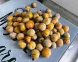 Une image de l'étape 1 de Tarte aux 3 prunes, amandes et pignons de pin.