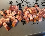 Une image de l'étape 2 de Pommes de terre grenailles au lard, oignon et cresson.
