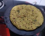 A picture of step 7 of Green onions bajra paratha.