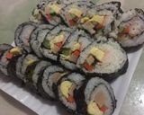 Foto langkah ke 5 dari resep Nasi gulung ala jepang (sushi sederhana).