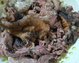 Foto langkah ke 1 dari resep Sop Kepala Kambing Kuah Susu.