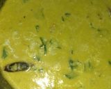 A picture of step 4 of Palak kadhi.