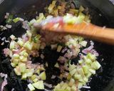 A picture of step 4 of Kancha Aam Pulao.