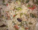 A picture of step 6 of Matar Mushroom pulao.
