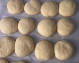 Foto langkah ke 5 dari resep Donat enak tanpa ulen.
