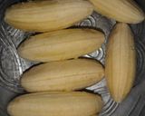 Foto langkah ke 1 dari resep Pisang emas goreng.