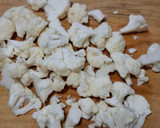 Foto del paso 2 de la receta: Ensalada de coliflor con zanahoria