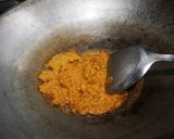 รูปขั้นตอนการทำที่ 3 ของ แกงอ่อมไก่ผักหวานป่า