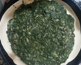 Foto del paso 7 de la receta: Tarta de Espinaca y Huevos con Salsa Blanca y Queso