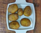 A picture of step 8 of Vegetable Batata Vada/Aloo Vada.