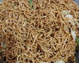 Foto langkah ke 3 dari resep Mie Goreng Solaria.