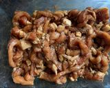 A picture of step 2 of Pork in Maggi sauce หมูแม๊กกี้.