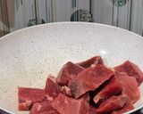 Foto langkah ke 2 dari resep Rendang Sapi Bumbu Praktis.