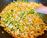 Hình bước làm 3 của món Bắp mỹ xào trứng