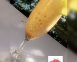 A picture of step 2 of Banana smoothie.