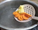 Foto langkah ke 5 dari resep Sop Bening Balungan Sapi.