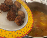 Foto del paso 10 de la receta: Costillejas con patatas y albóndigas