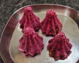 रोज़ मोदक (rose modak recipe in Hindi) रेसिपी चरण 4 फोटो
