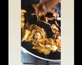 A picture of step 9 of Sinasir and chicken stir fry.