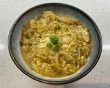 A picture of step 4 of Tamago donburi (egg rice bowl).