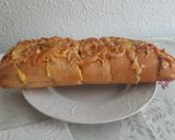 Foto del paso 5 de la receta: Pan de ajo con queso. Delicioso y crujiente
