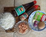 Foto langkah ke 1 dari resep Nasi goreng sosis irit bahan.