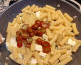 Foto del paso 6 de la receta: Ensalada de pasta con queso feta, tomates cherry y espárragos blancos 😋😋😜