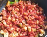 A picture of step 8 of Prawn Potato chilli fry.
