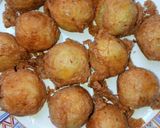 A picture of step 6 of Yam balls.