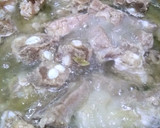 Foto del paso 2 de la receta: Verdolagas con costilla de cerdo en salsa verde!