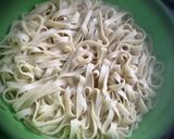 Foto del paso 6 de la receta Tallarines frescos con salsa de espinacas y tomate