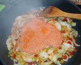 Foto del paso 2 de la receta: Garbanzos con verduras y huevo