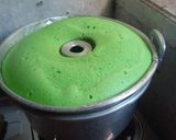 Foto langkah ke 3 dari resep Bolu kukus pandan.