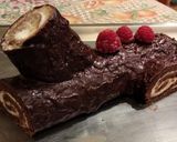Foto del paso 11 de la receta: Tronquito Velvet relleno crema queso y cobertura chocolate