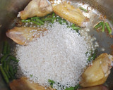 Foto del paso 4 de la receta: Paella de pollo y espárragos trigueros