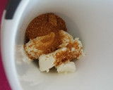 Foto del paso 6 de la receta: Bizcocho de chocolate con cheesecake de fresa (bajo en azúcar)