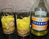 Foto del paso 4 de la receta: Vasos de mango, vainillas y merenguitos con crema de mermelada