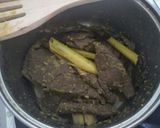 A picture of step 3 of Fried Cow Lung.